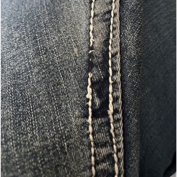 True Luck Men's Denim Jeans 40x35 Straight Leg Stonewashed Thick Stitch EUC - Picture 15 of 15